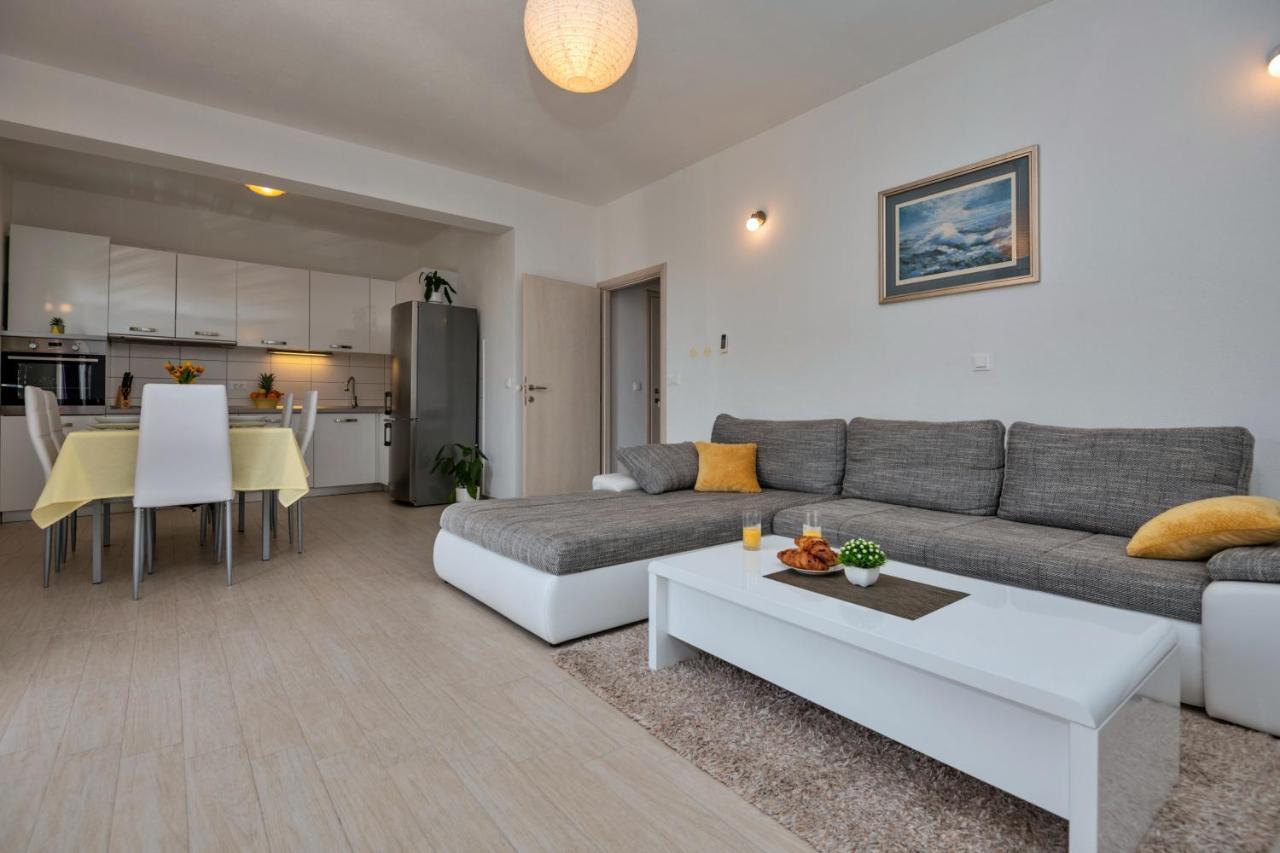 Apartment With Big And Free Private Parking Μακάρσκα Εξωτερικό φωτογραφία