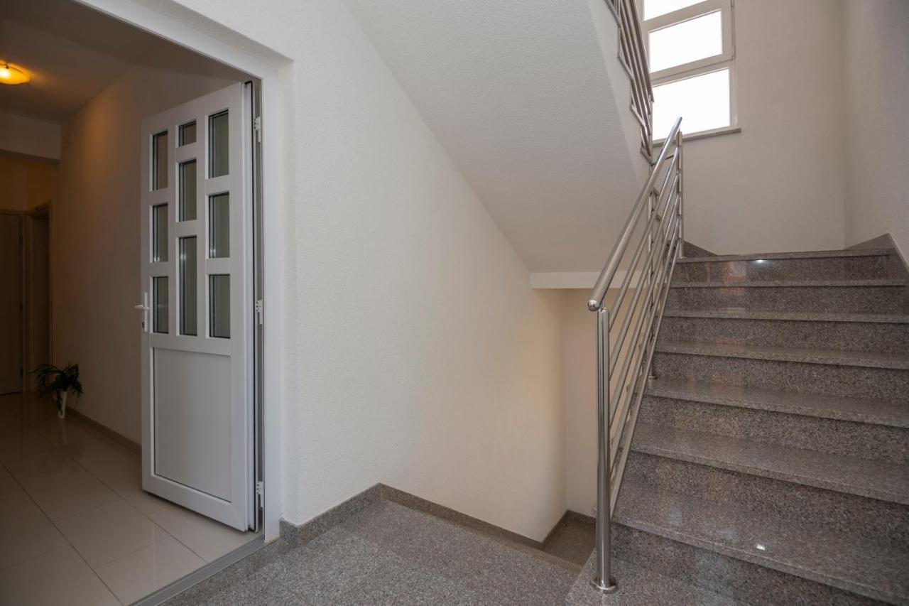 Apartment With Big And Free Private Parking Μακάρσκα Εξωτερικό φωτογραφία