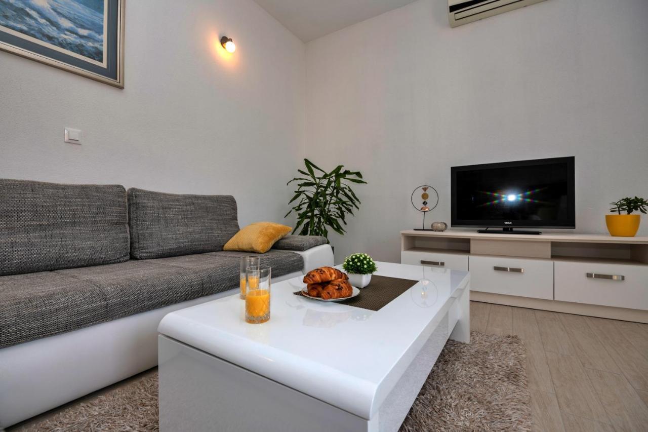 Apartment With Big And Free Private Parking Μακάρσκα Εξωτερικό φωτογραφία