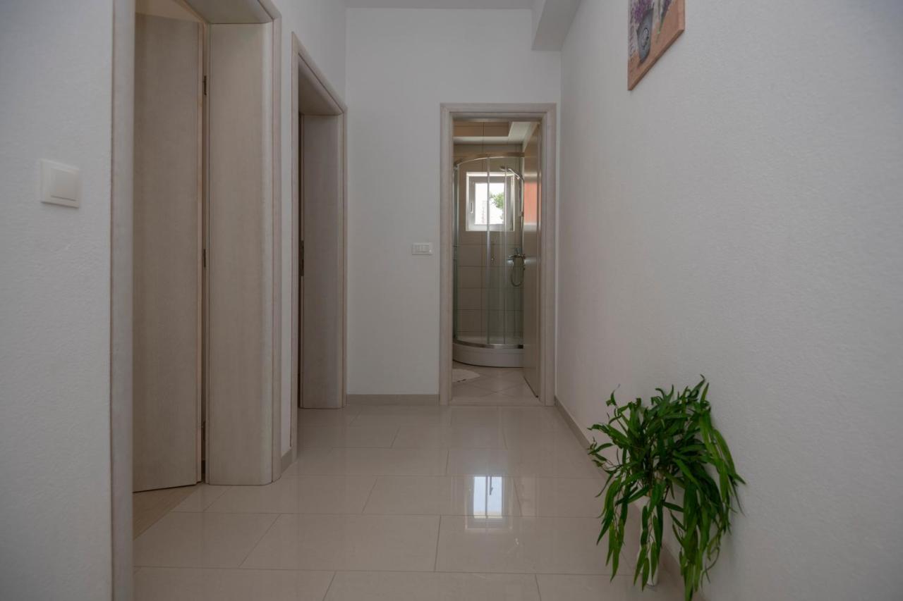 Apartment With Big And Free Private Parking Μακάρσκα Εξωτερικό φωτογραφία